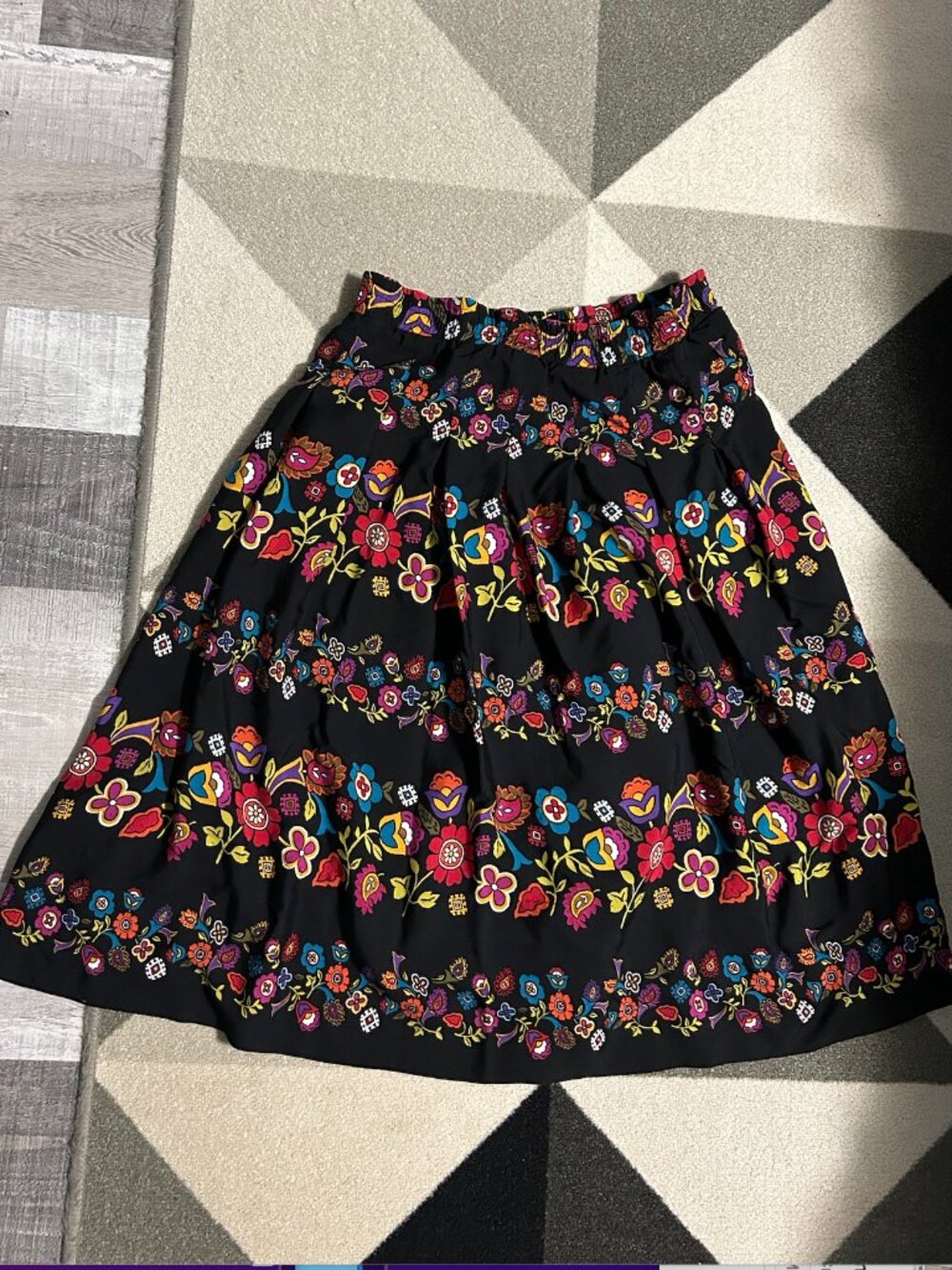 Chaus Vintage Vibrant Folk Floral Print Pleated Midi Skirt Women's Size 6